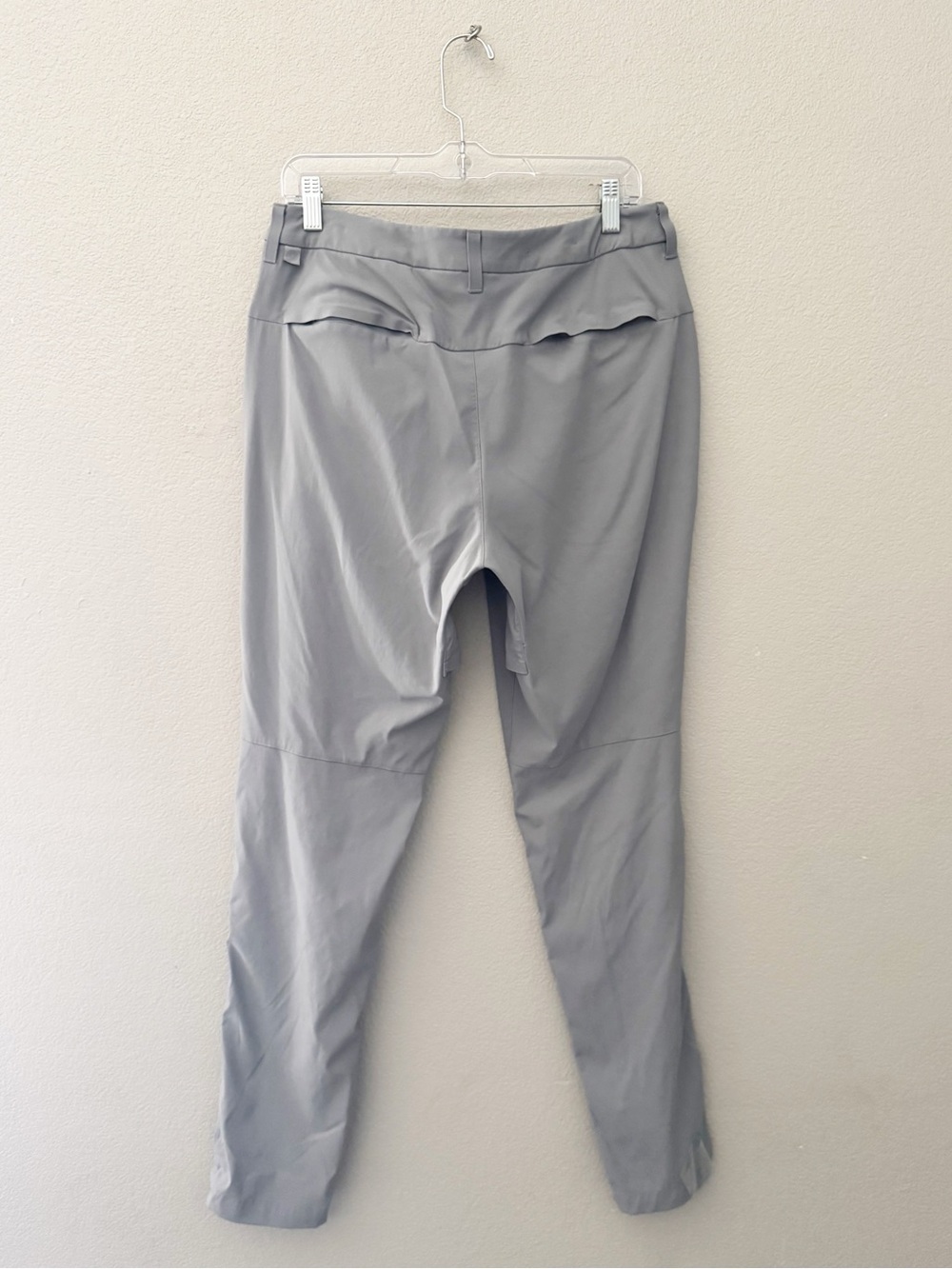 Lululemon 2023 Commission Slim Fit Pants 32 Gray Athleisure Casual Golf Travel - Picture 6 of 12